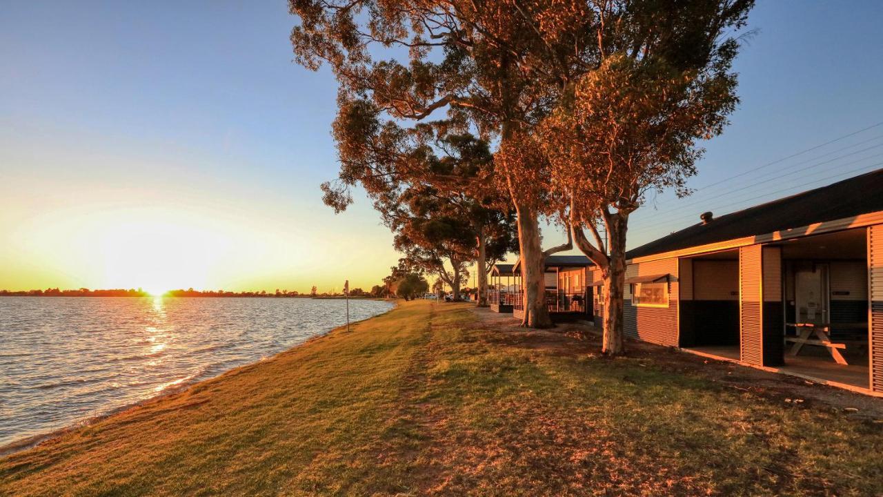 Lake Boga Caravan Park Eksteriør billede