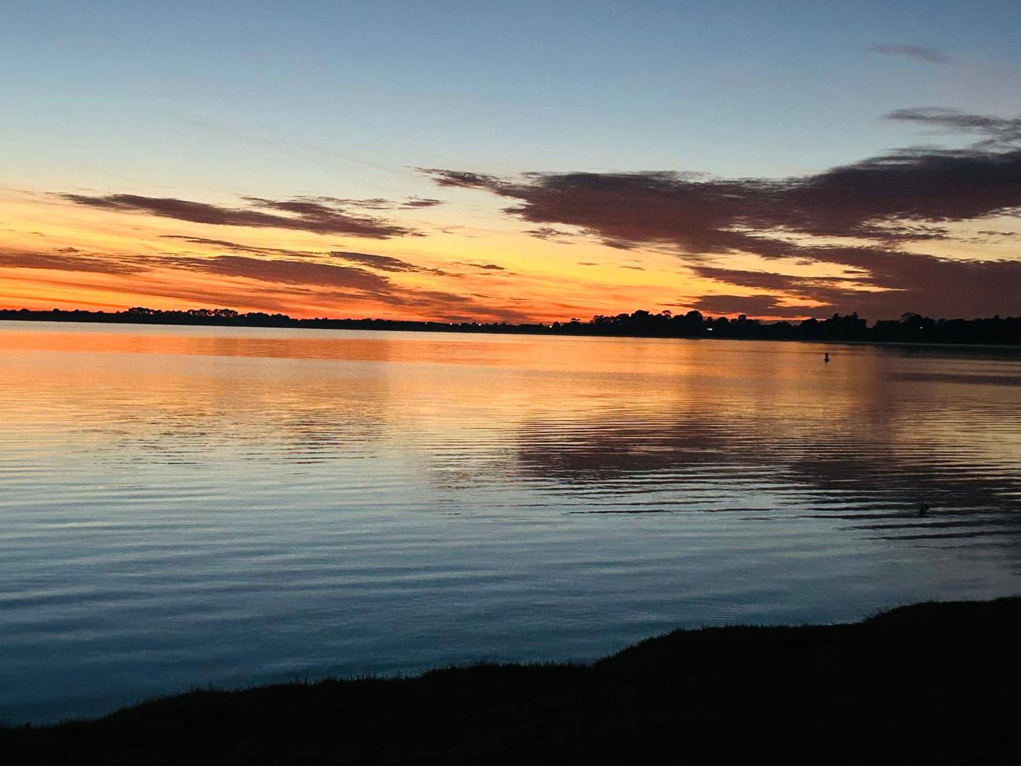 Lake Boga Caravan Park Eksteriør billede
